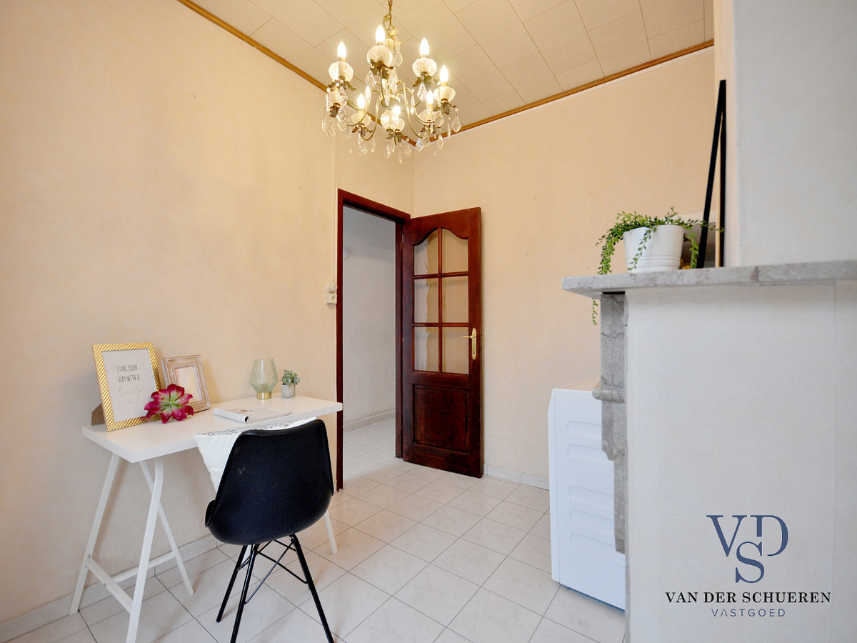 Rijwoning met tuin nabij station Gent-Sint-Pieters. Top-ligging nabij tram en trein ! 