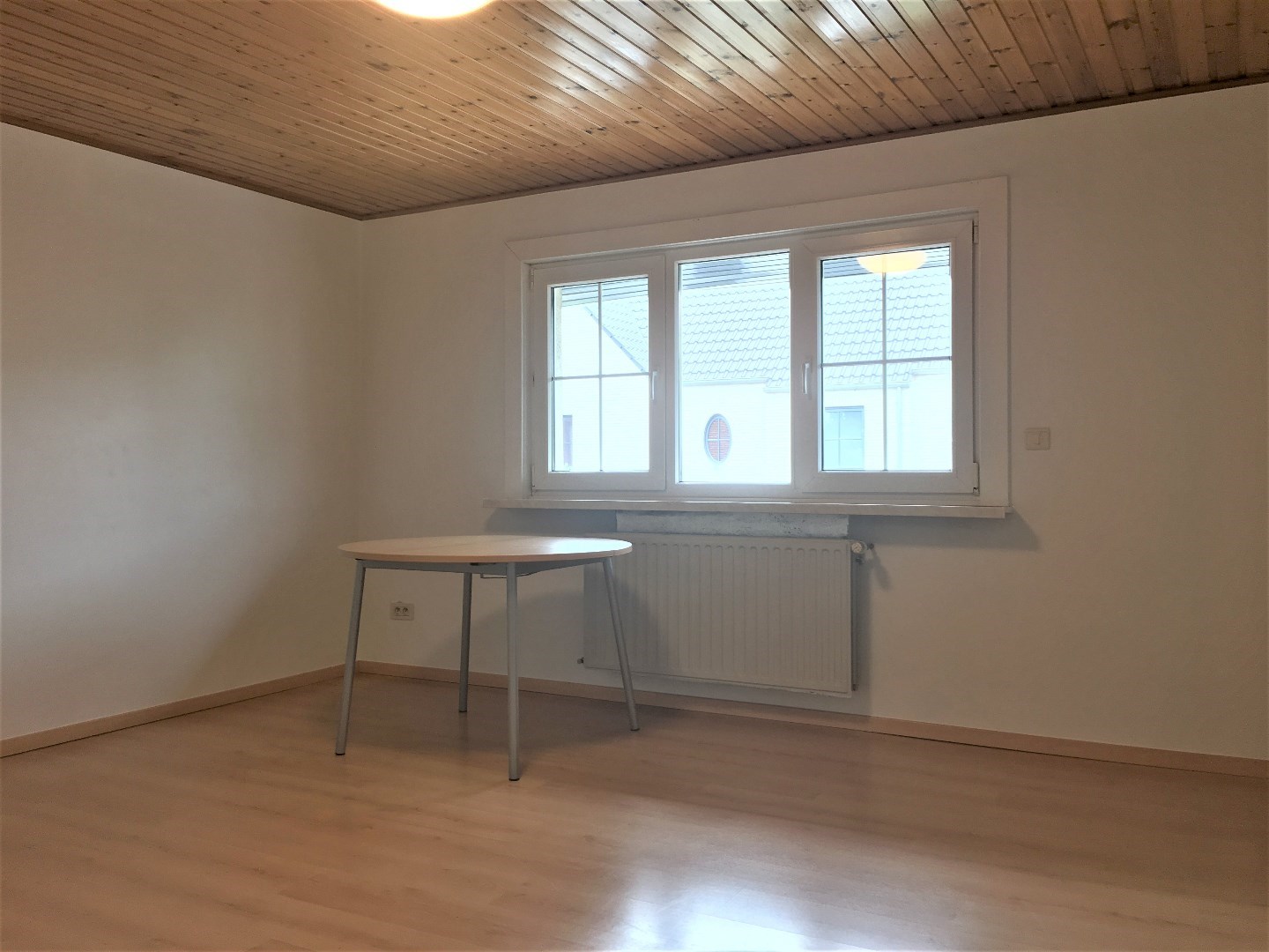 Gerenoveerde, zeer ruime woning met garage en tuin op 222 m² 