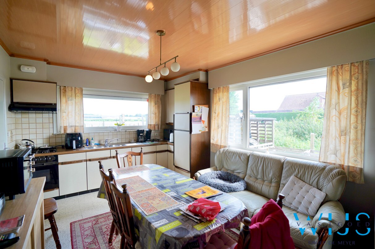 Te renoveren woonhuis op 1.526m² te Evergem ! 