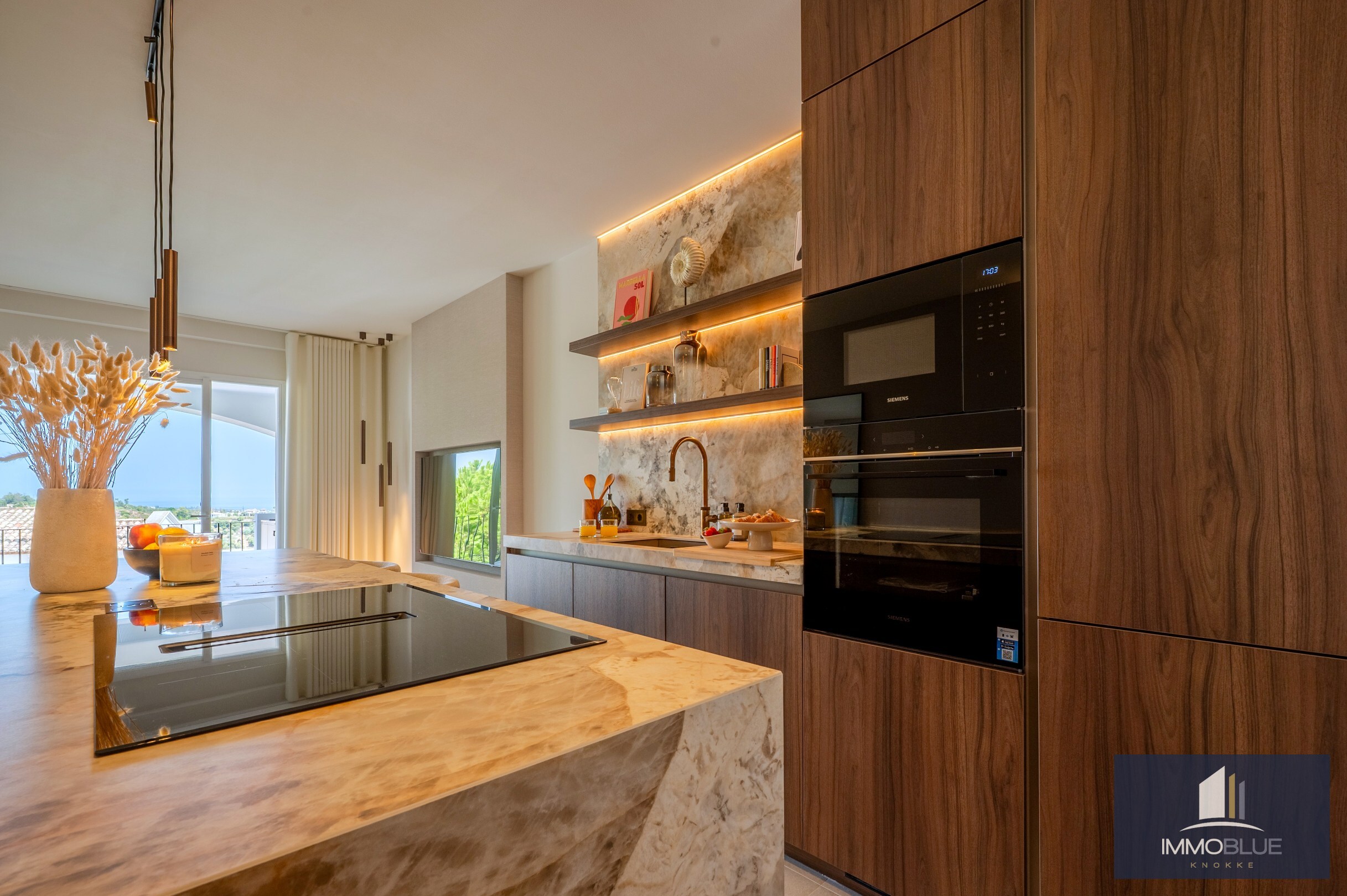 Appartement exclusif au design contemporain et au confort raffiné à Marbella 