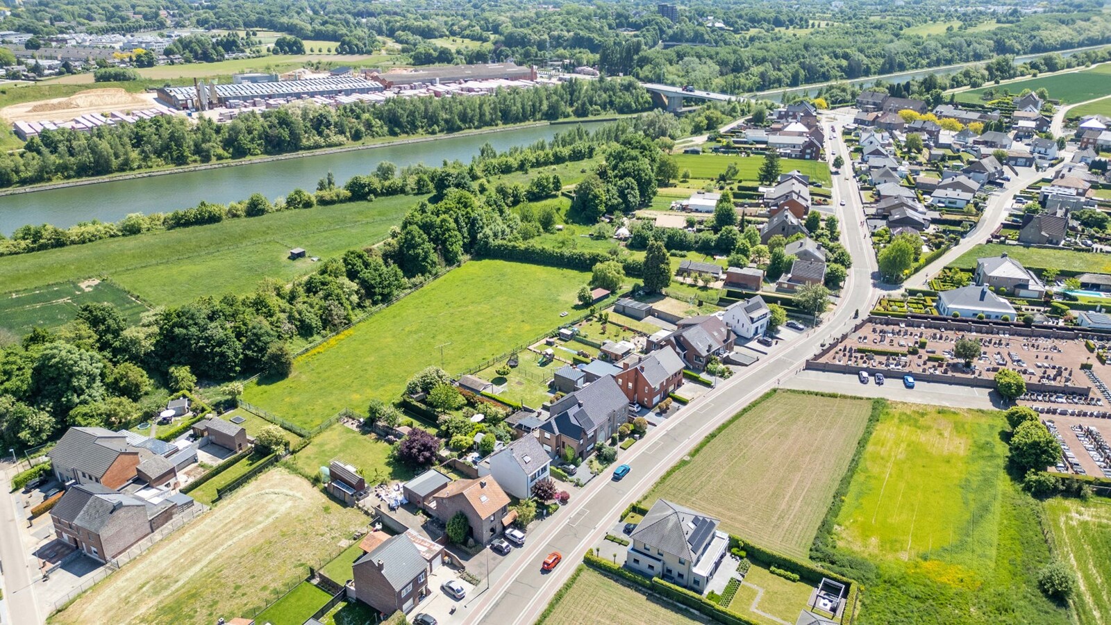 Volledig gerenoveerde, instapklare woning vlakbij Maastricht 