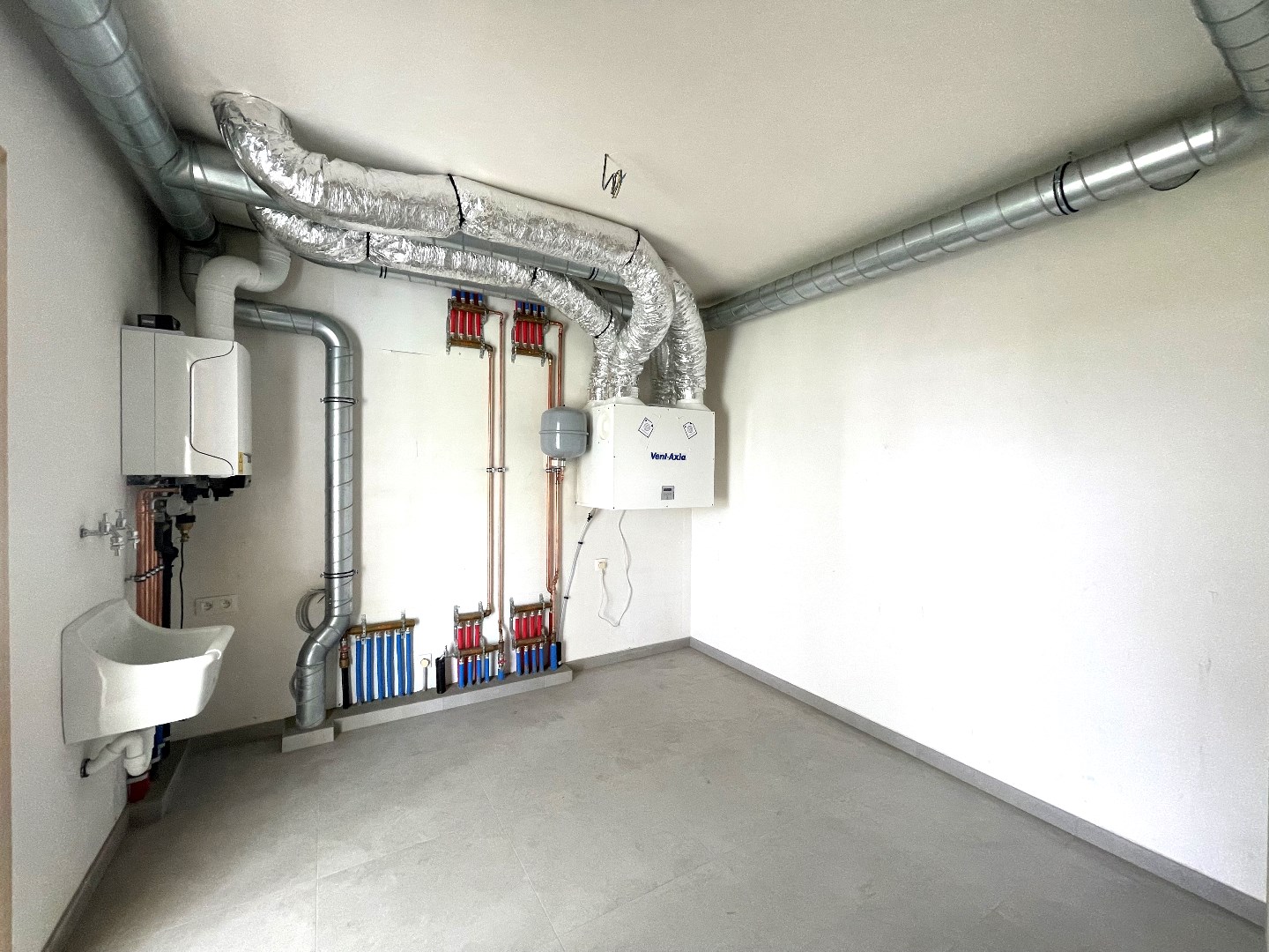 Halfopen nieuwbouwwoning op 394 m² 