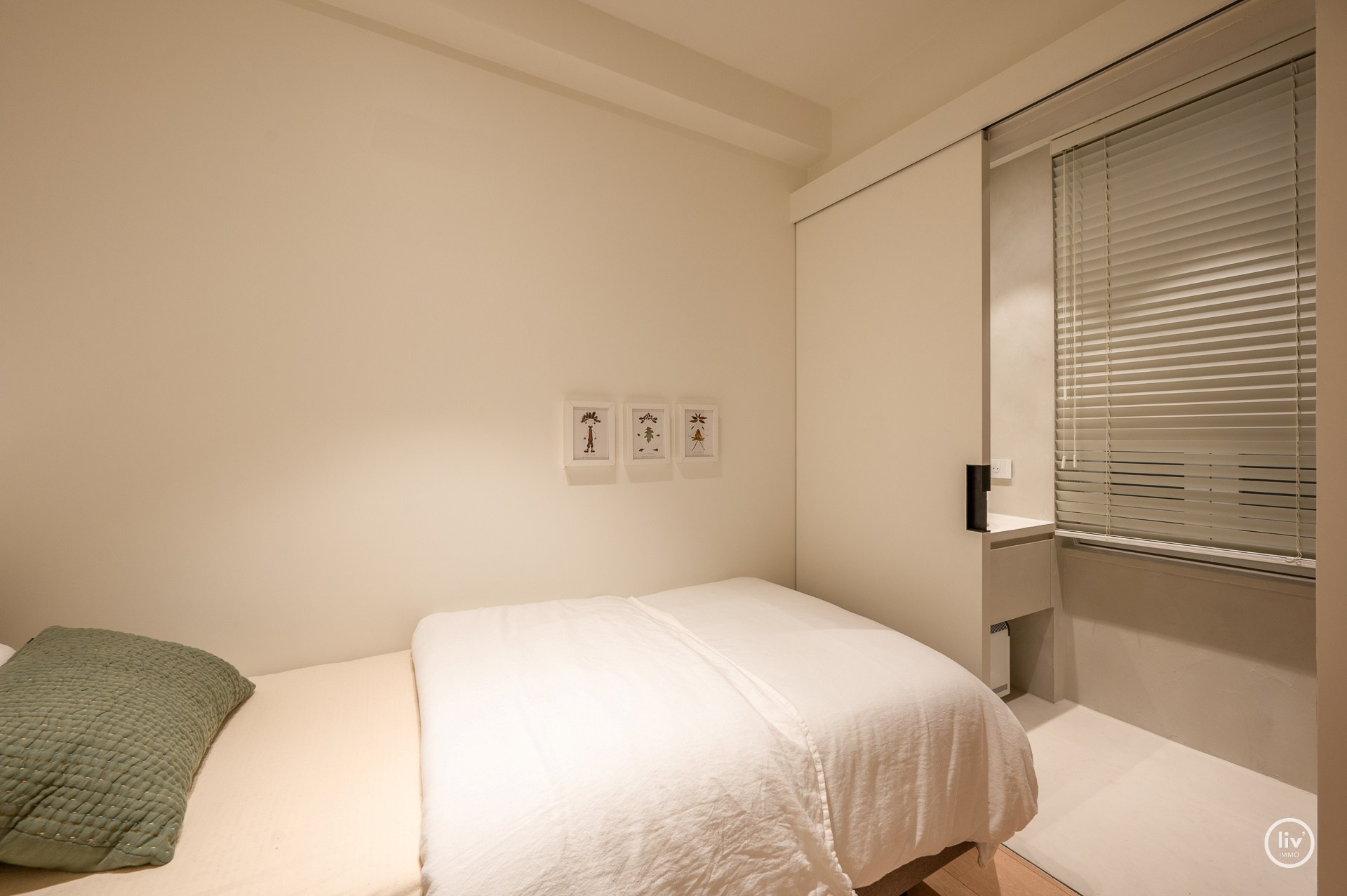 Magnifique appartement rénové avec une vue imprenable sur la mer, idéalement situé sur la digue du Zoute, à proximité de la place Albert. 