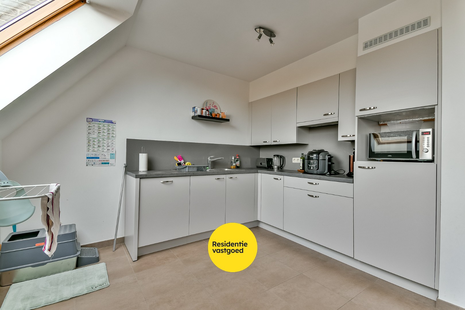 Ruim duplex appartement te huur in het centrum van Oudenburg 