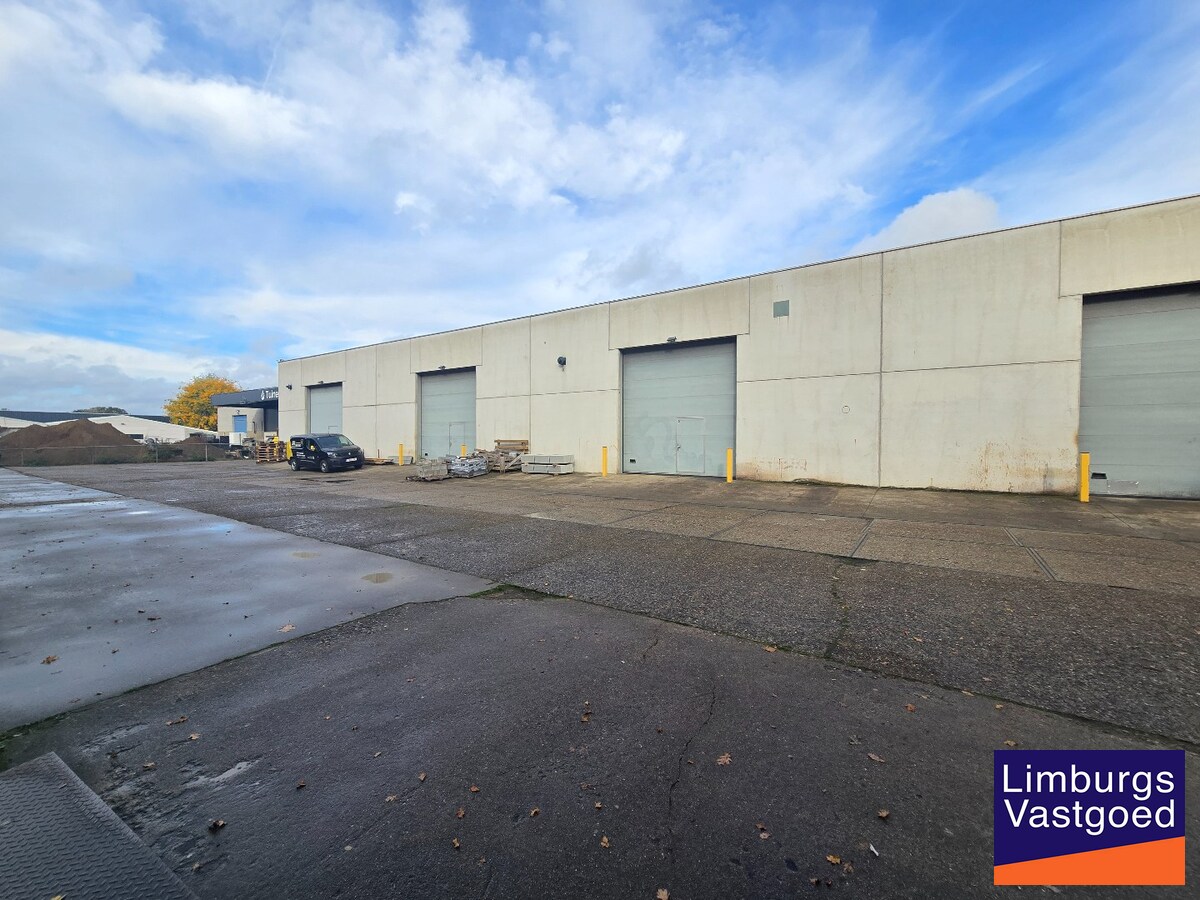 DE WAERDE - KMO UNIT 5 - 377m² - nabij E-314 