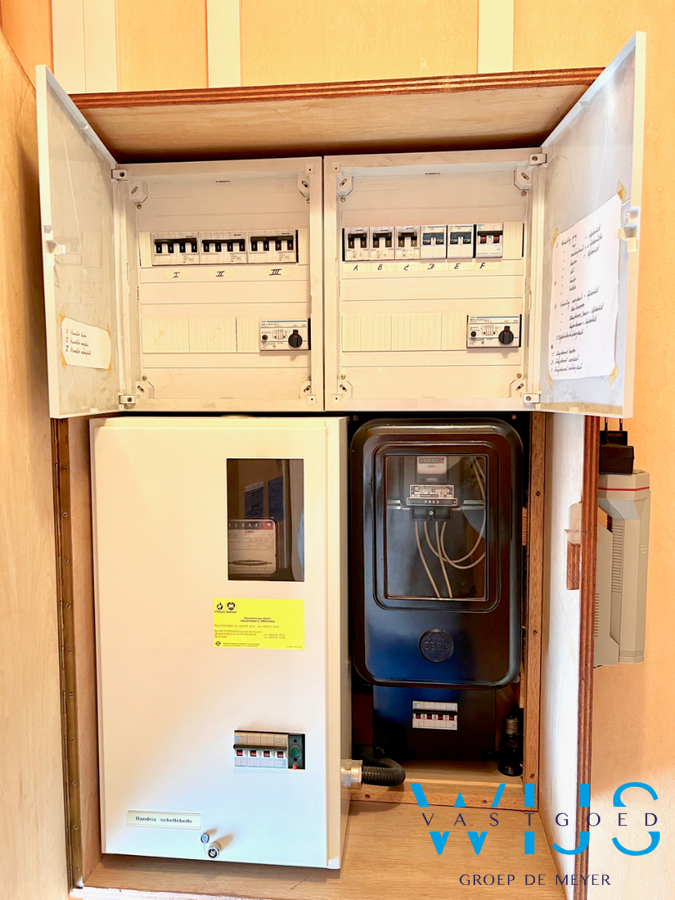 Zeer degelijk woonhuis op TOPlocatie te ERTVELDE ! 