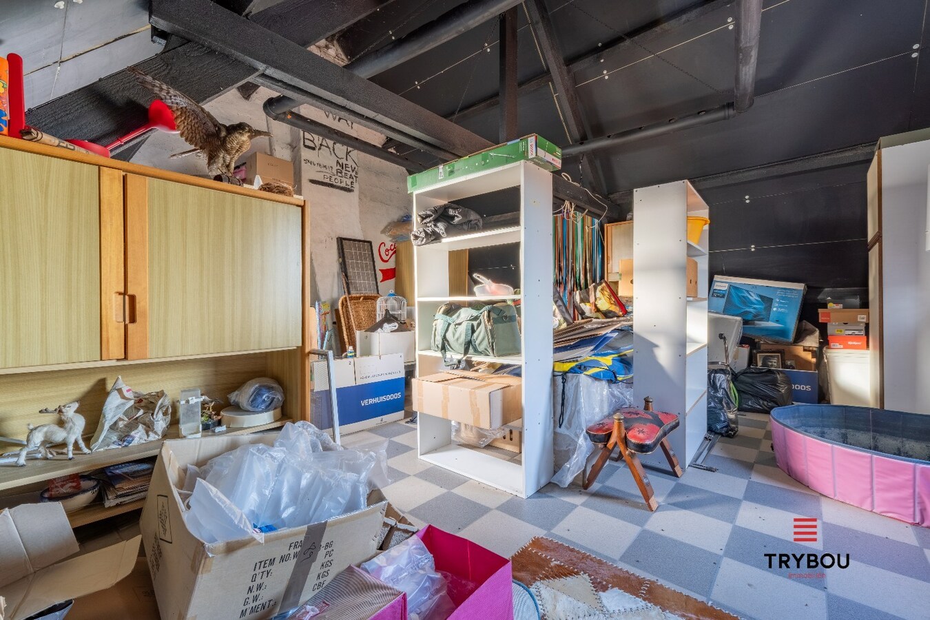 Alleenstaande, kloeke woning met veel potentieel - Jonkershove 