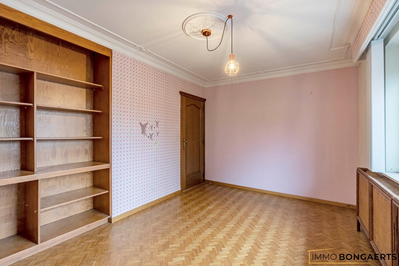 Gelijkvloerse woning op perceel van 24a32ca 