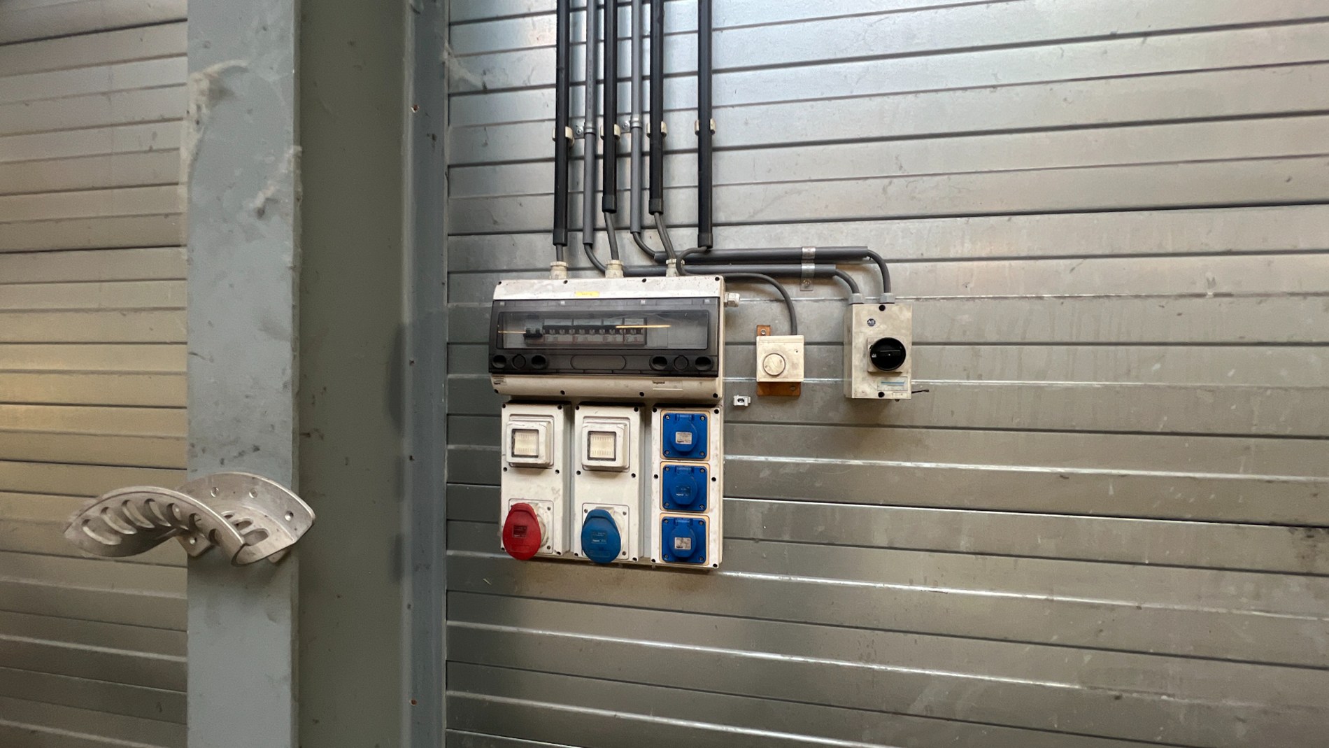 Opslagruimte te huur vlakbij R4 te Evergem