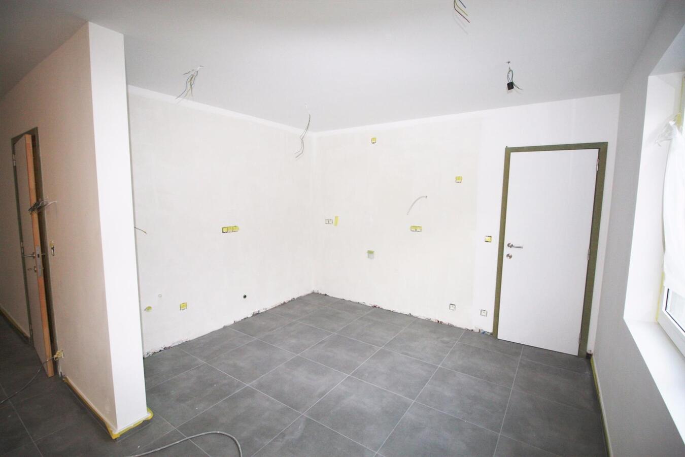 Volledig vernieuwd duplex appartement met 3 slaapkamers te Bredene 