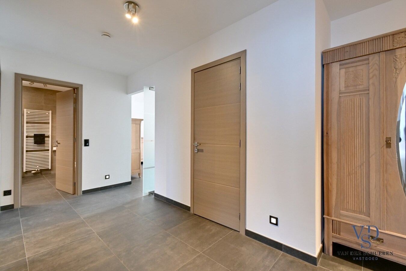 Luxueus, tijdloos wonen in Dikkelvenne. 