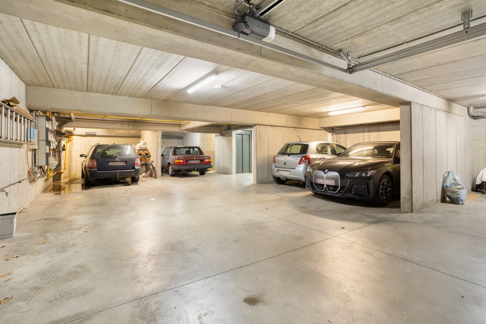 Duplex-appartement met 2 slaapkamers, autostaanplaats, kelderberging en gemeenschappelijke tuin in Kessel-Lo!– EPC 105 kWh/m² - bewoonbare opp. 92 m² 