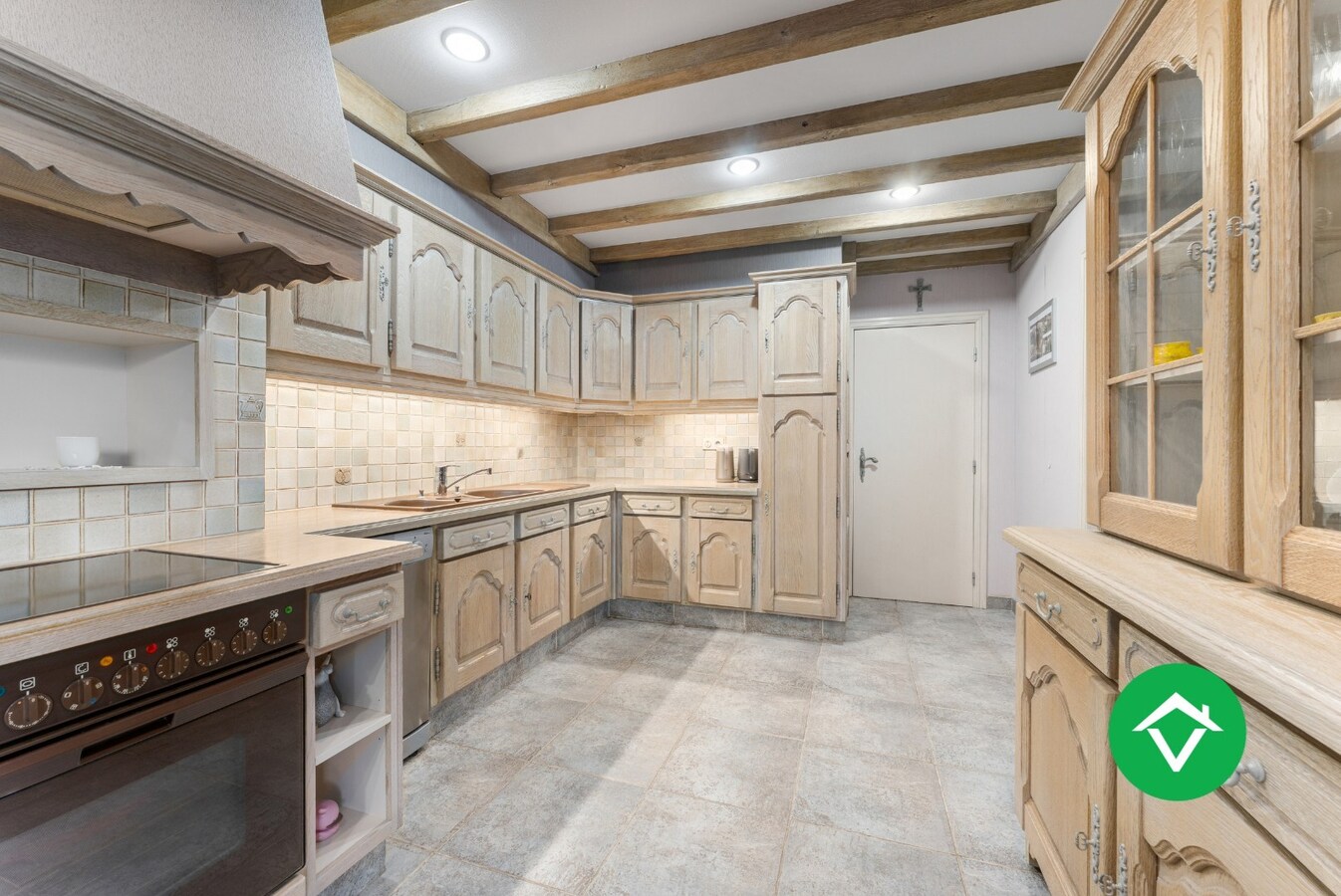 Alleenstaande woning met 4 slaapkamers te Eernegem 