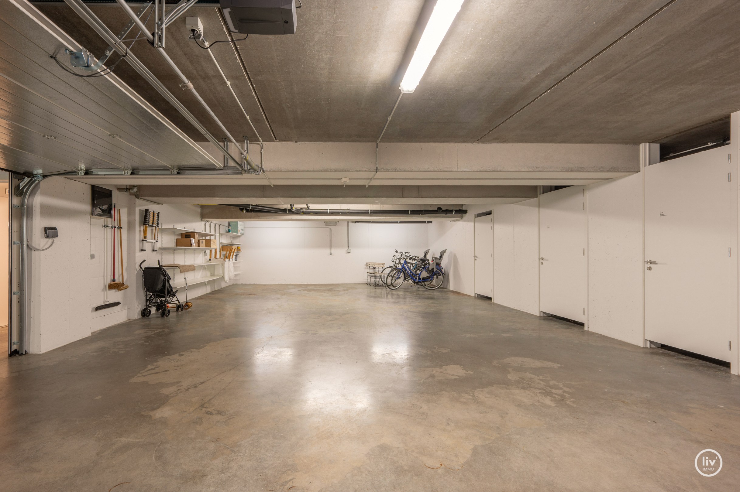 Appartement duplex unique avec 4 chambres dans une résidence récente au centre de Knokke. 