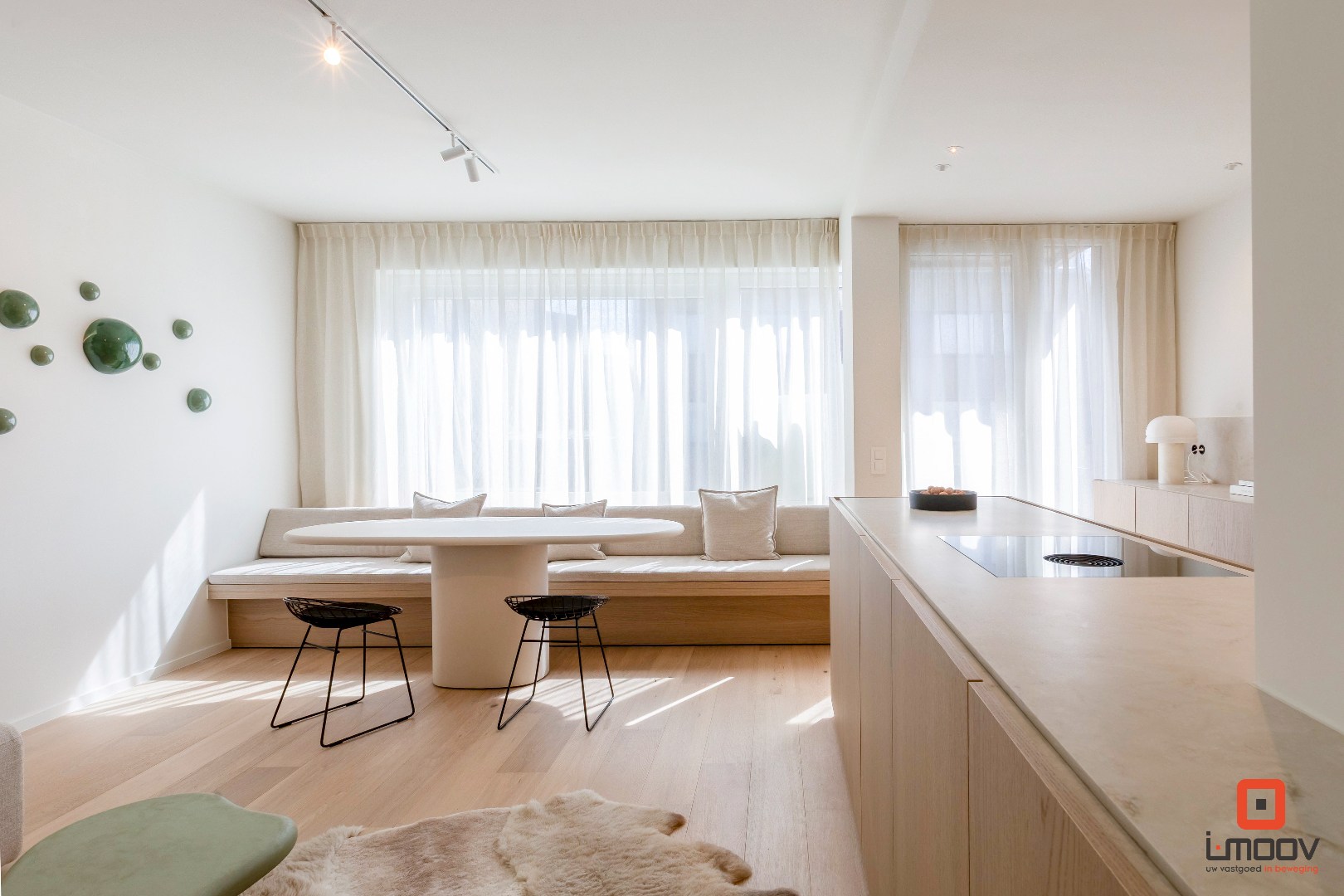 Luxueus tweeslaapkamer appartement met twee terrassen in hartje Oostende 