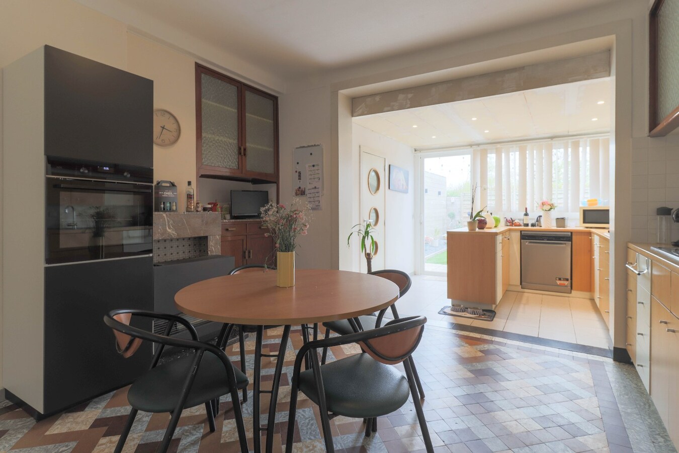 Charmante woning in het centrum van Heule te koop ! 