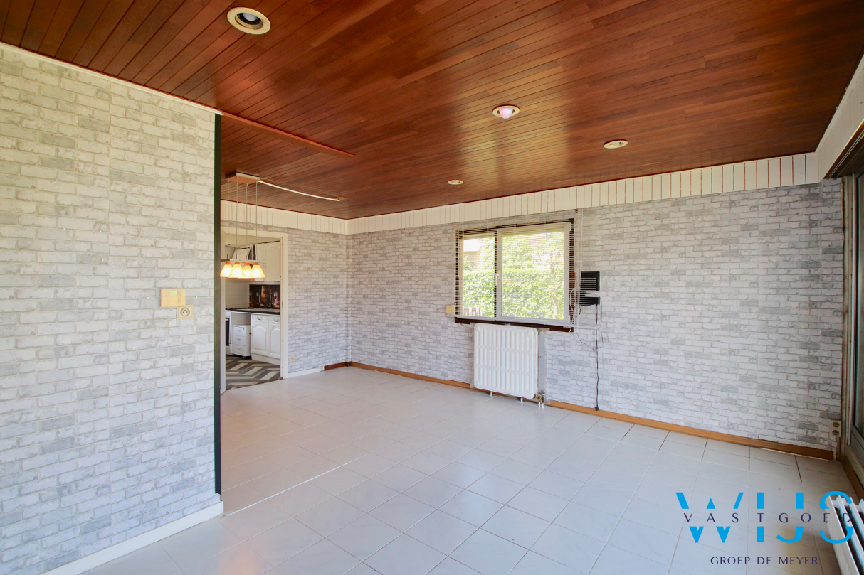 Te renoveren woonhuis / bouwgrond te Lovendegem ! 