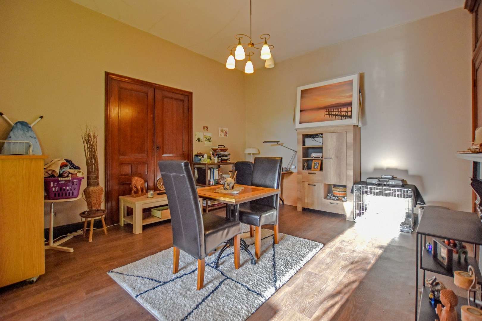 Grote woning met zongerichte tuin en 3/4 slaapkamers 