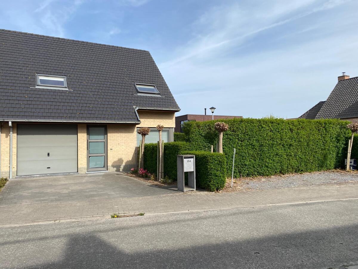 Instapklare woning met 3 slaapkamers en garage te Koekelare 