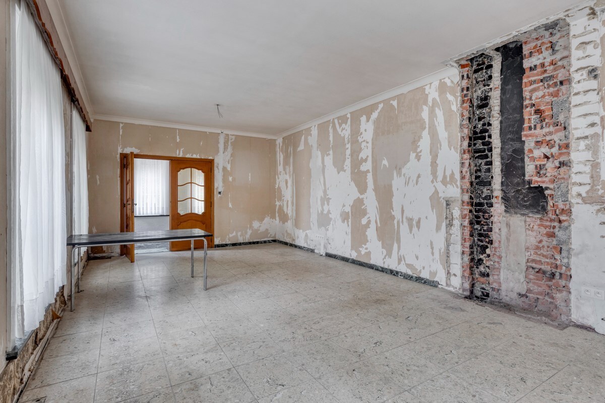 VILLA  met tuin, terras en garage in Zoutleeuw 