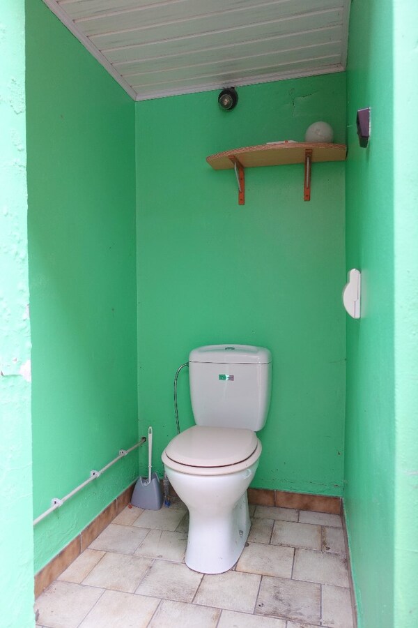 Ruime woning met opslagruimte 