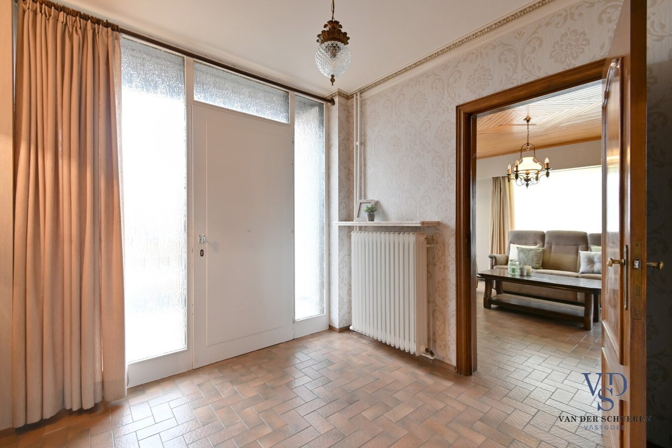 Eigendom met mogelijkheden op  meer dan 1500 m² 