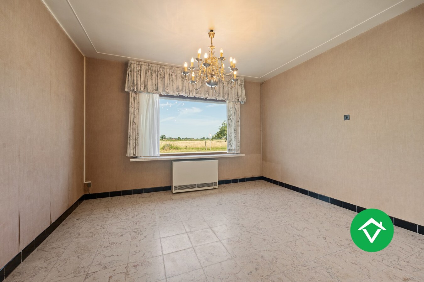 Woning met 3 slaapkamers en garage te Koekelare 