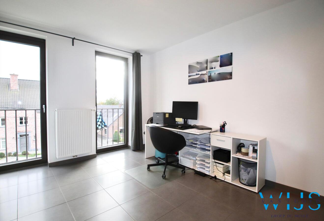 Prachtige duplex + garage in het rustige landelijke OOSTEEKLO 