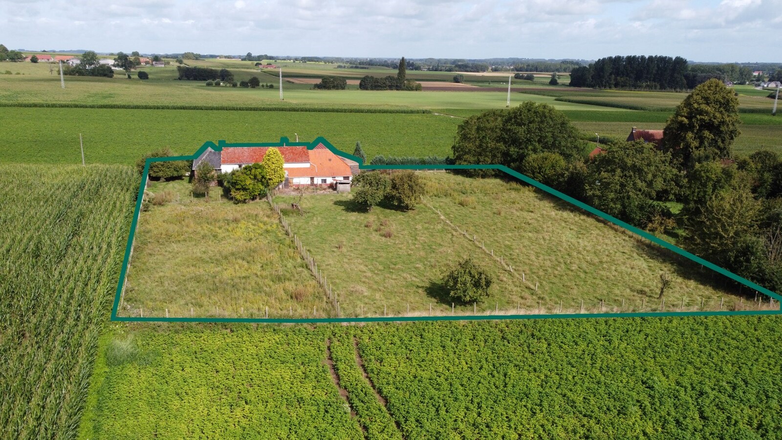 Subliem gelegen te renoveren/te slopen hoeve 