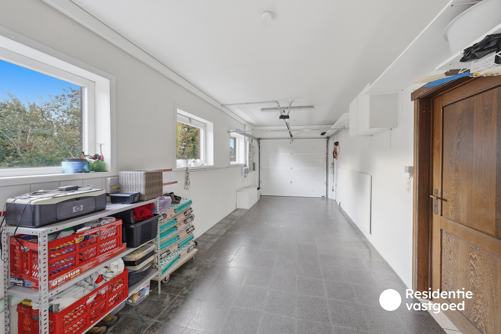 Ruime alleenstaande woning met 3 slaapkamers, veranda en garage in Oudenburg 