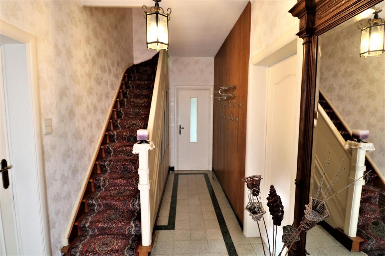 Rustige gelegen open bebouwing met bouwgrond op 2909 m² te Koekelare 