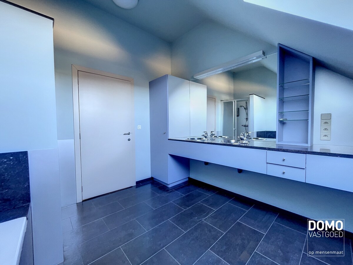 Mooi Duplex Appartement met gemeenschappelijke tuin te Schulen 