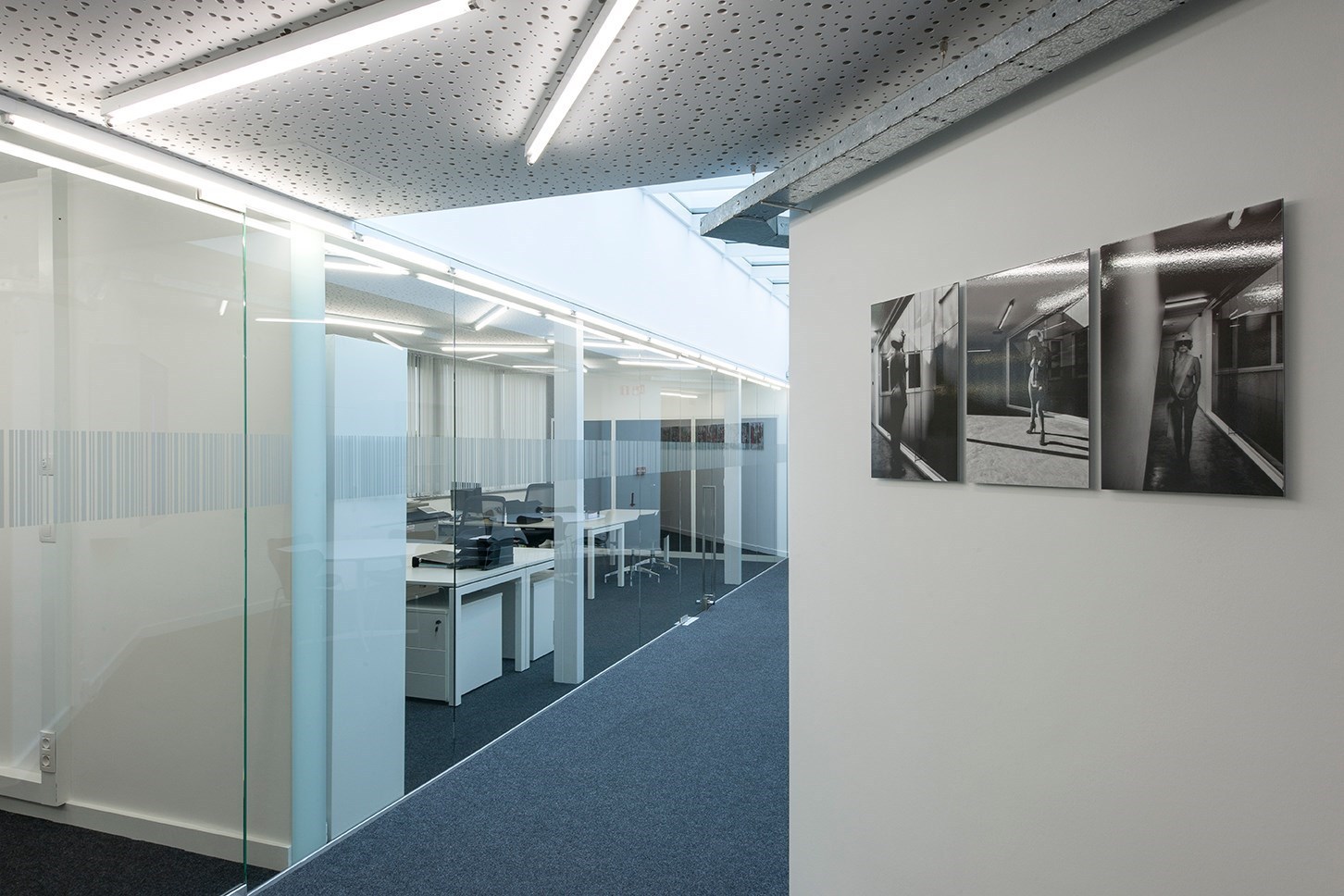 Perfect uitgerust kantoor (22 m²) met parking en alle faciliteiten inclusief, Torhout. 