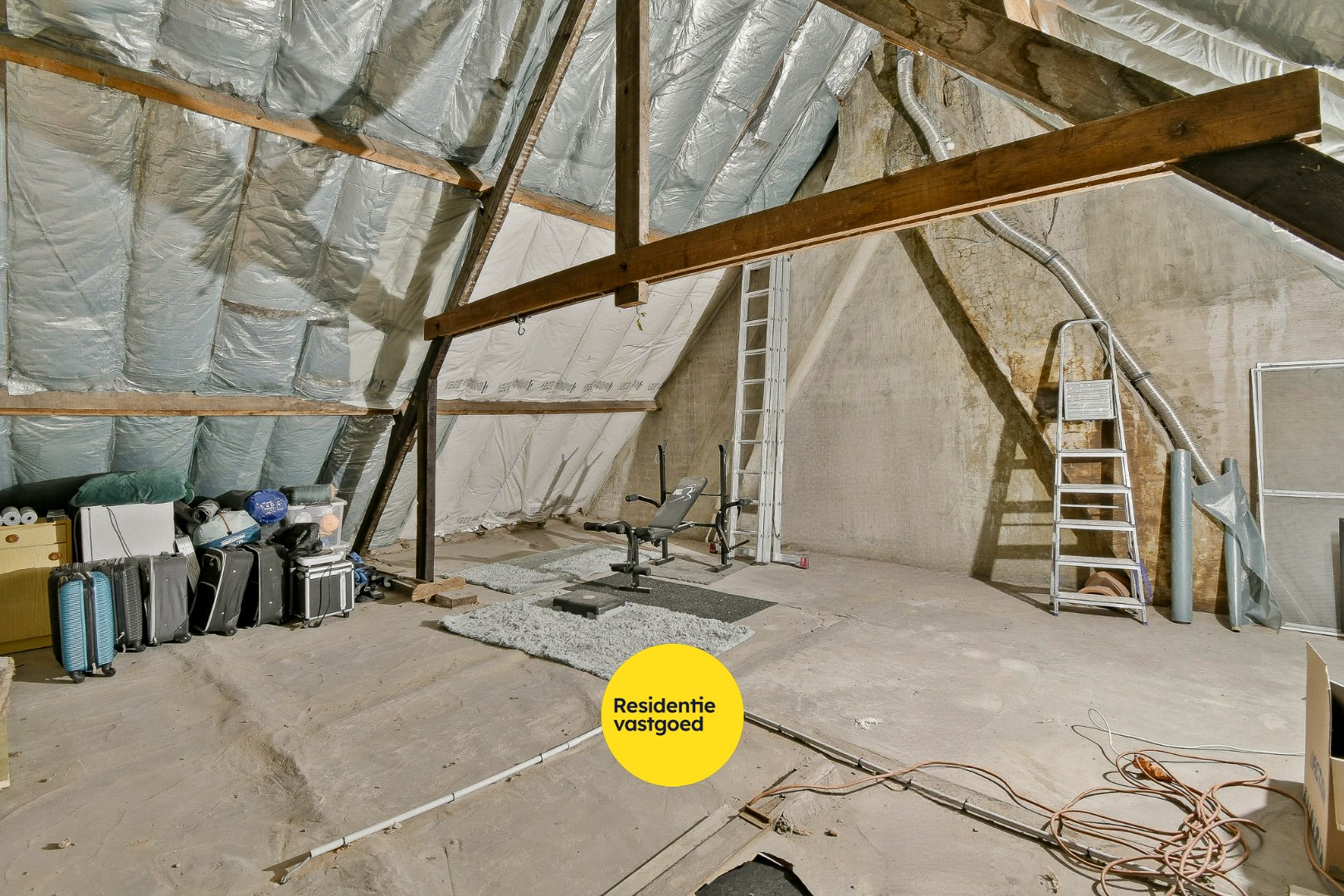 Instapklare gezinswoning met zonnige tuin in het centrum van Gistel 