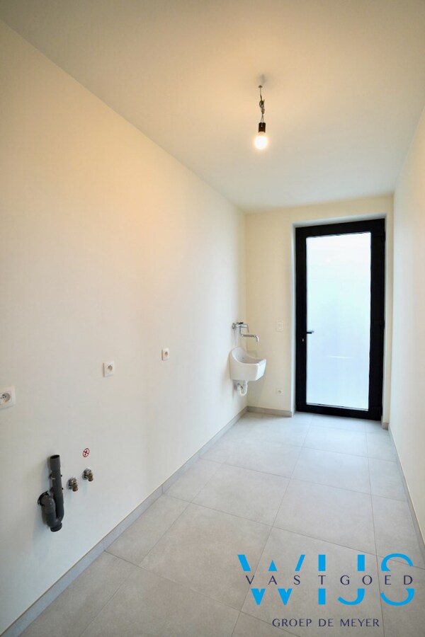 Zeer ruime nieuwbouw op 510m² te ASSENEDE/BASSEVELDE! 