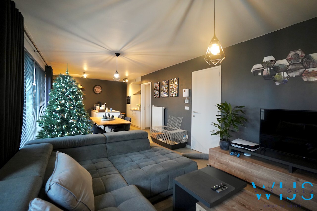 Prachtig lichtrijk appartement in het CENTRUM van ERTVELDE ! 