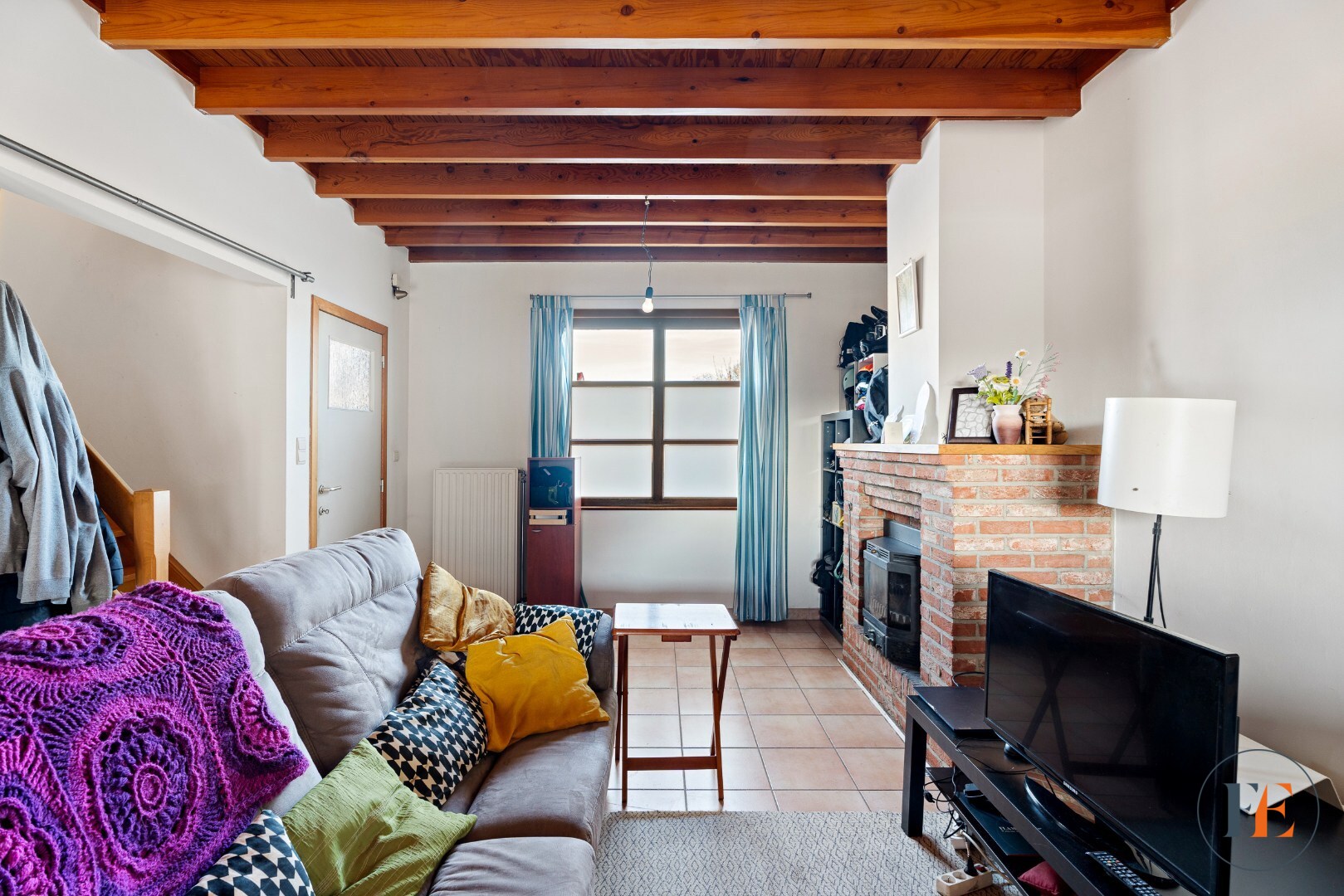 Knusse starterswoning met zicht op het water 