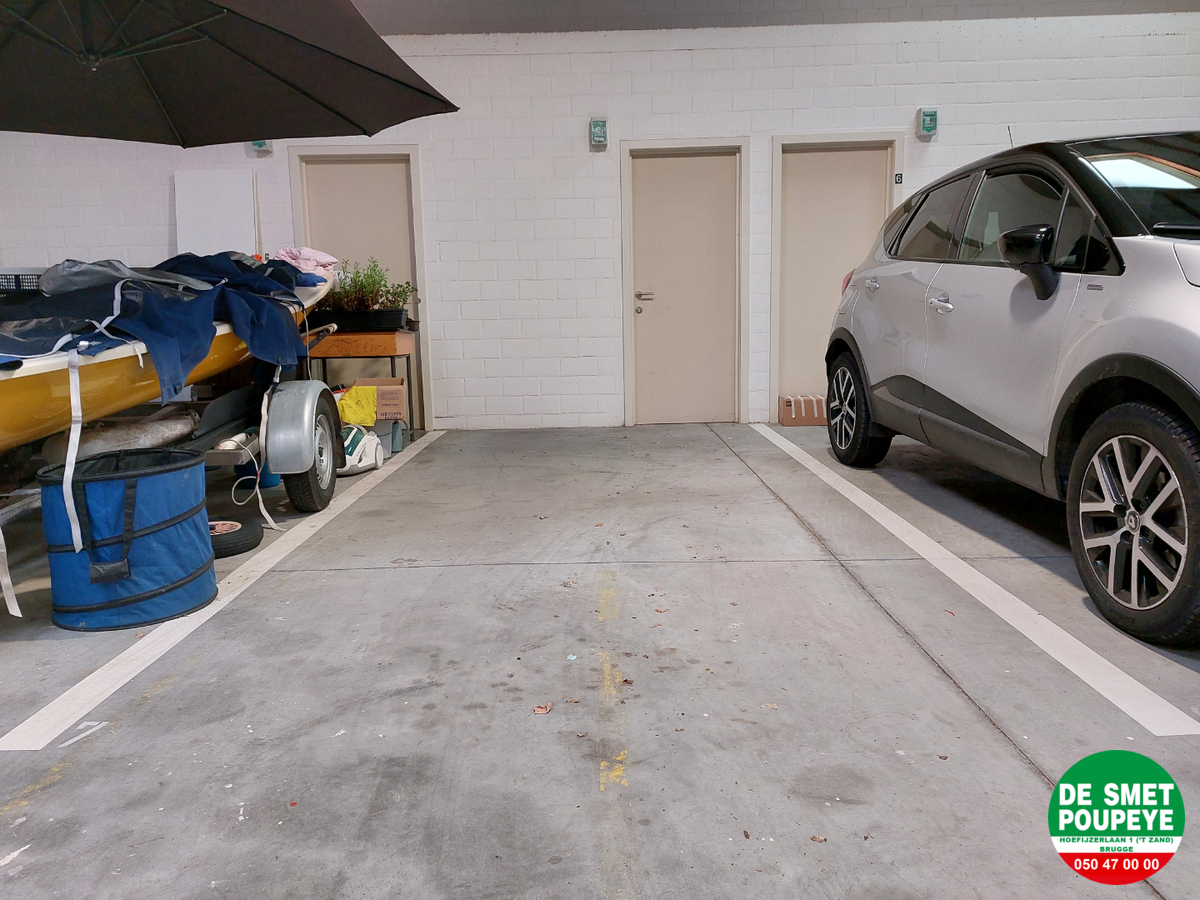 Laatste 2 overdekte autostaanplaatsen 