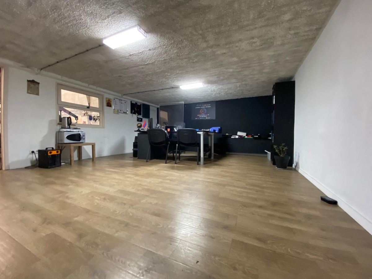 Loods te huur te Werken 