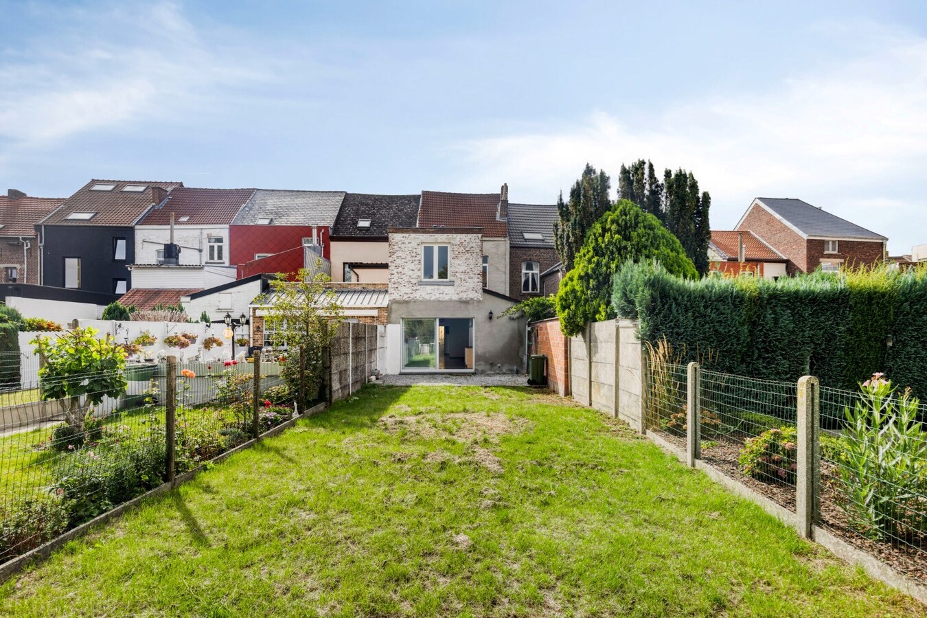 Gerenoveerd herenhuis met 4 slaapkamers en tuin in Tienen 