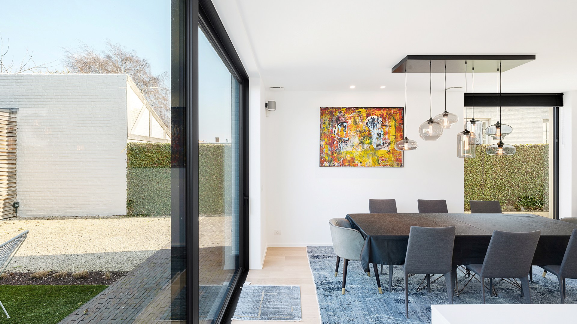 Centraal gelegen 3-gevelwoning in hedendaagse stijl – Bouwjaar 2014 