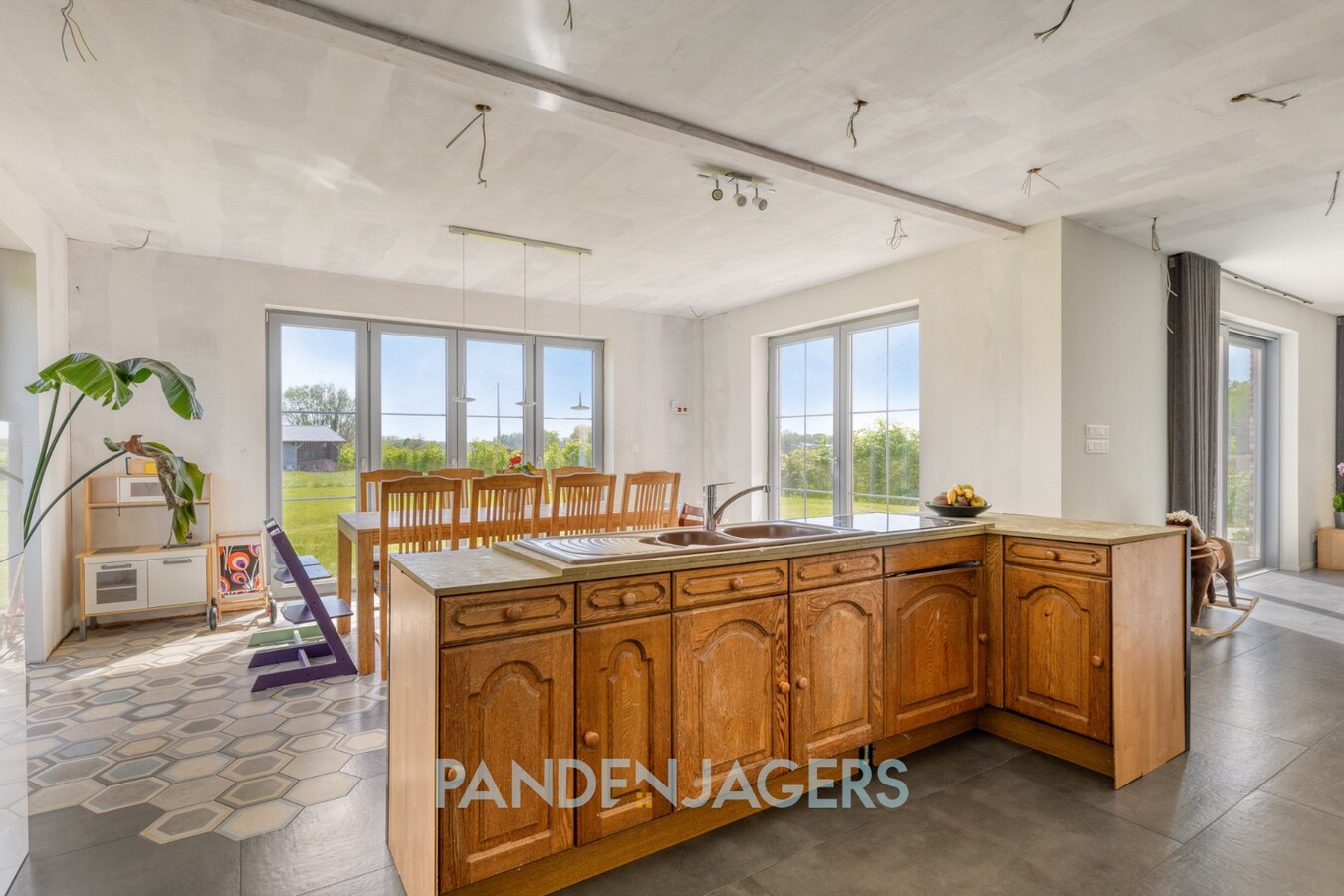 Exclusieve villa op uitzonderlijk perceel van 10.804 m² te Berlaar 