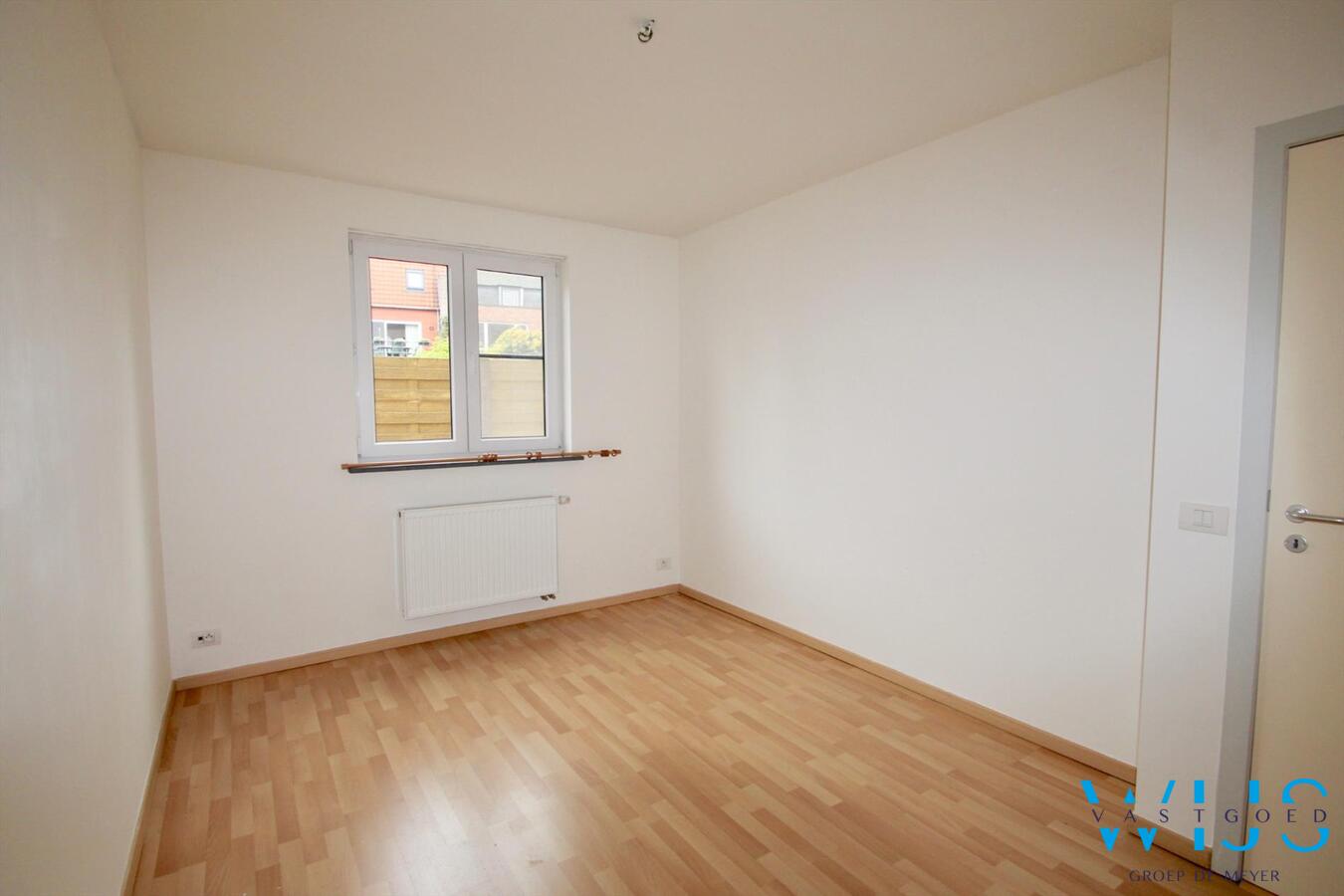 Gelijkvloers tweeslaapkamer appartement in hartje Ertvelde! 