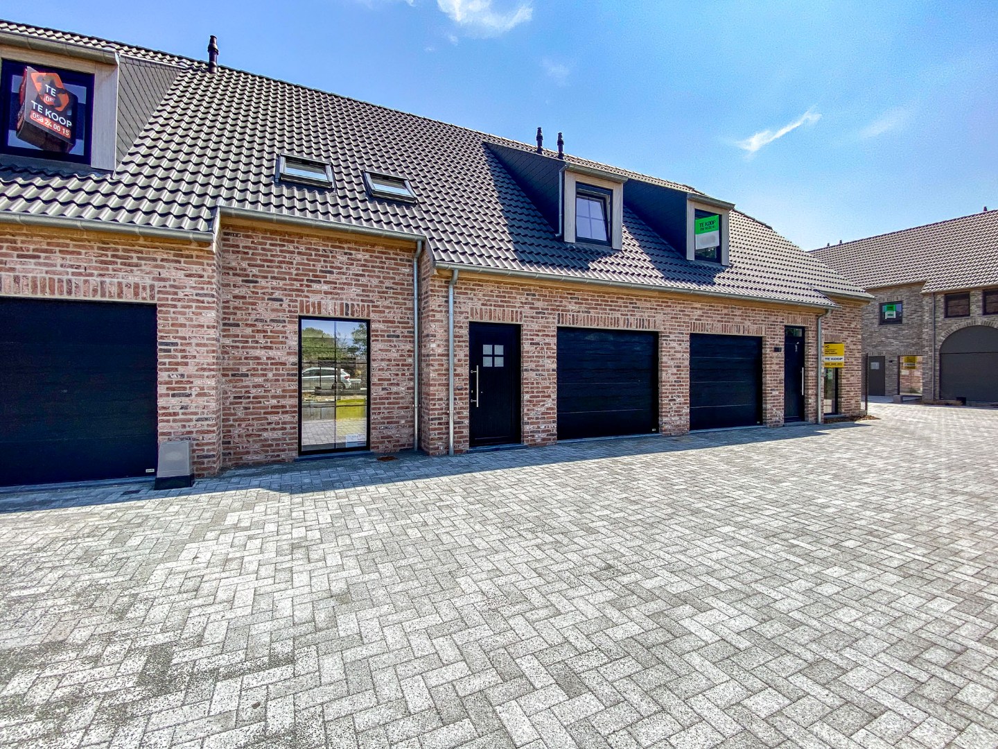 Prachtig afgewerkte nieuwbouwwoning met 4 slaapkamers te Pervijze (Diksmuide). 