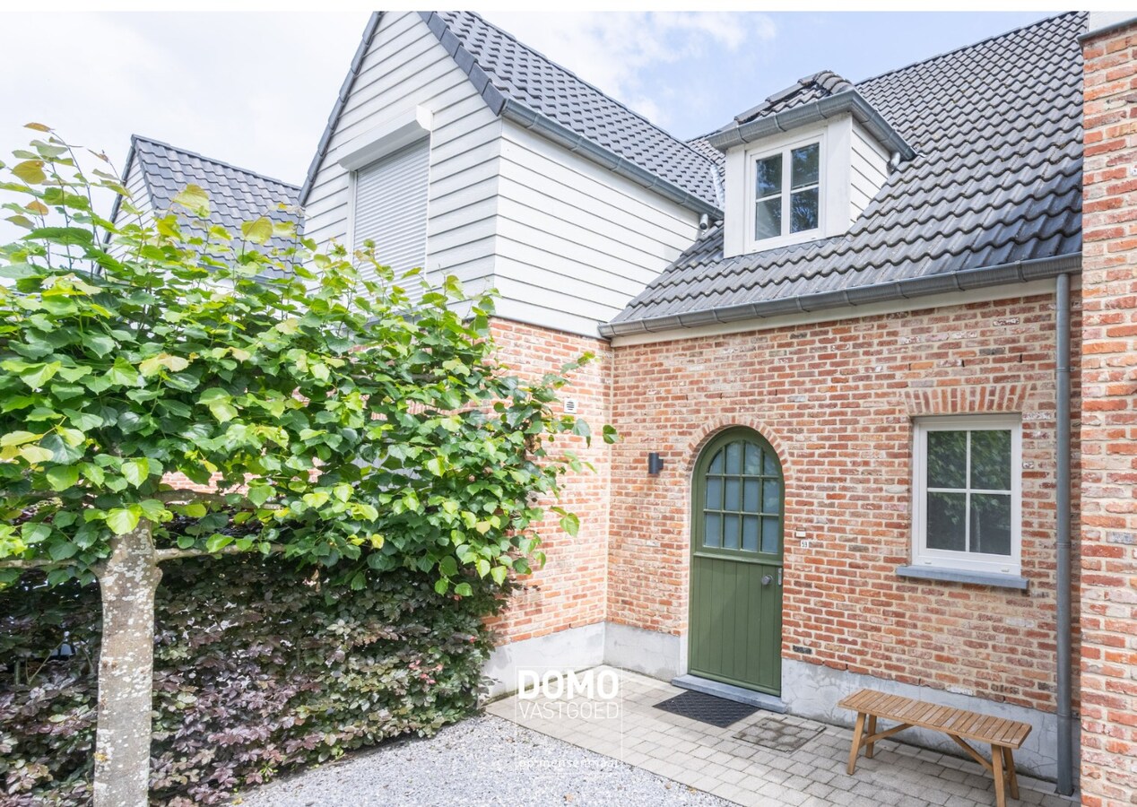 Landelijk wonen in stijl: instapklare pastorijwoning met prachtige tuin in Thiewinkel 