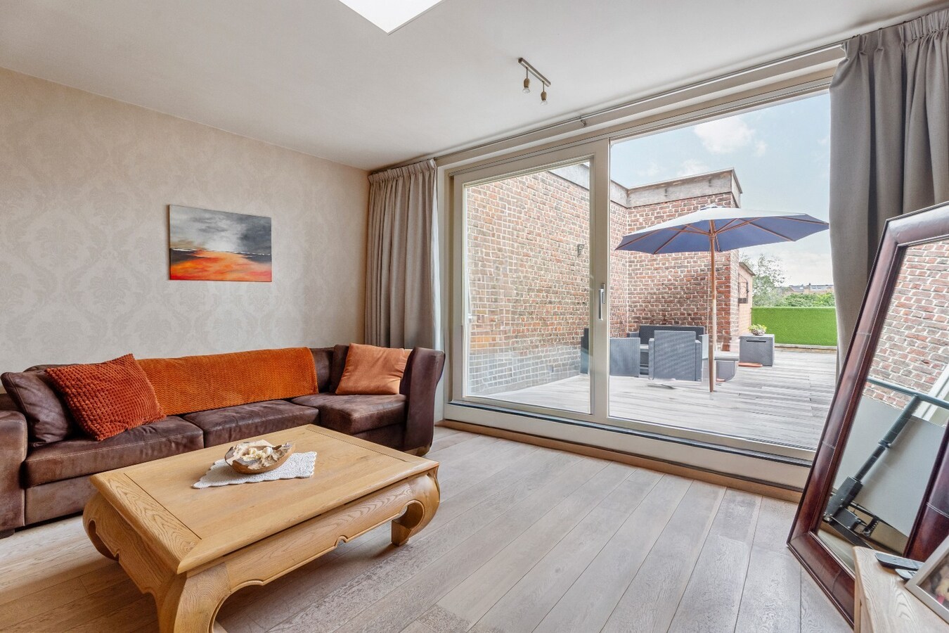 Uniek triplex met zonneterras van 75 m² in hartje Ieper 