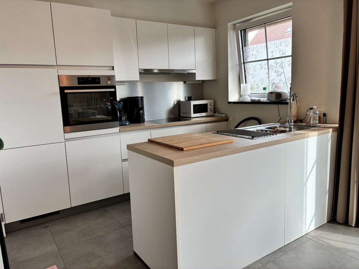 Instapklaar en energiezuinig gelijkvloers appartement 