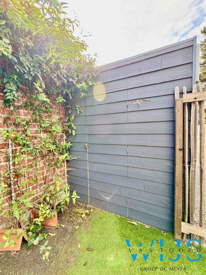 Gelijkvloersappartement met tuin en staanplaats te Ertvelde ! 