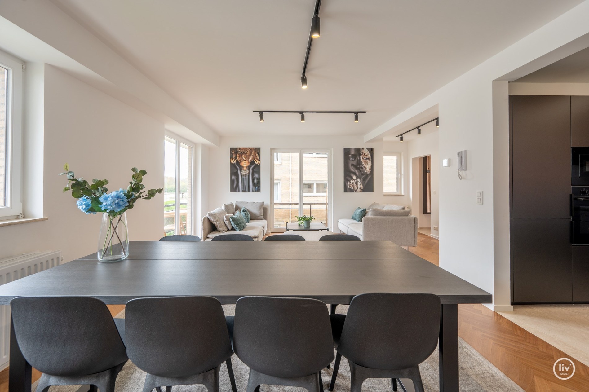 Appartement élégamment rénové avec 3 chambres dans un emplacement de premier choix à Duinbergen - à seulement 100 mètres de la digue! 
