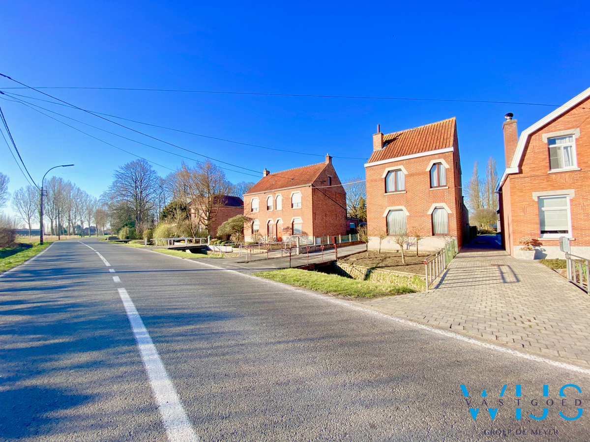 Tof gezellig woonhuis op een prachtig ruim perceel te Boekhoute ! 